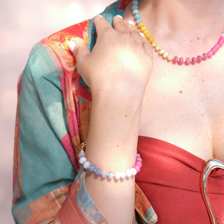 GOLD RAINBOW KNOTTED BRACELET