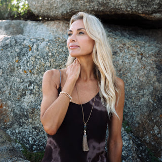 LABRADORITE STONE TASSEL NECKLACE