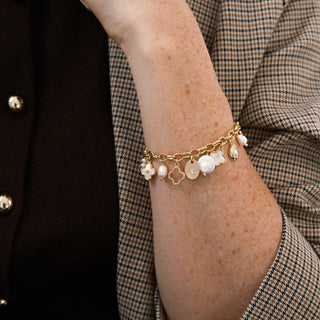 FLEUR CLUSTER CHARM BRACELET