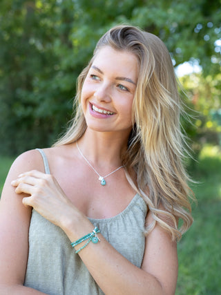 GREEN JADE TRIPLE STRETCH BRACELET