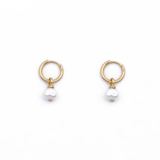 GOLD LIN PEARL HUGGIE CHARM (PAIR)