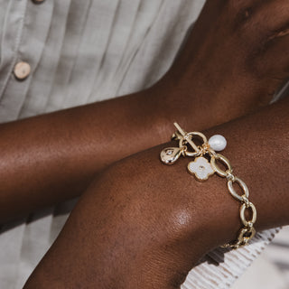OVAL LINK CHARM BRACELET