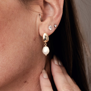 ZELDA PEARL EARRINGS