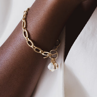 OVAL LINK CHARM BRACELET