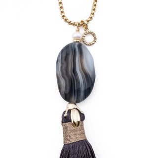 SARDONYX STONE TASSEL NECKLACE
